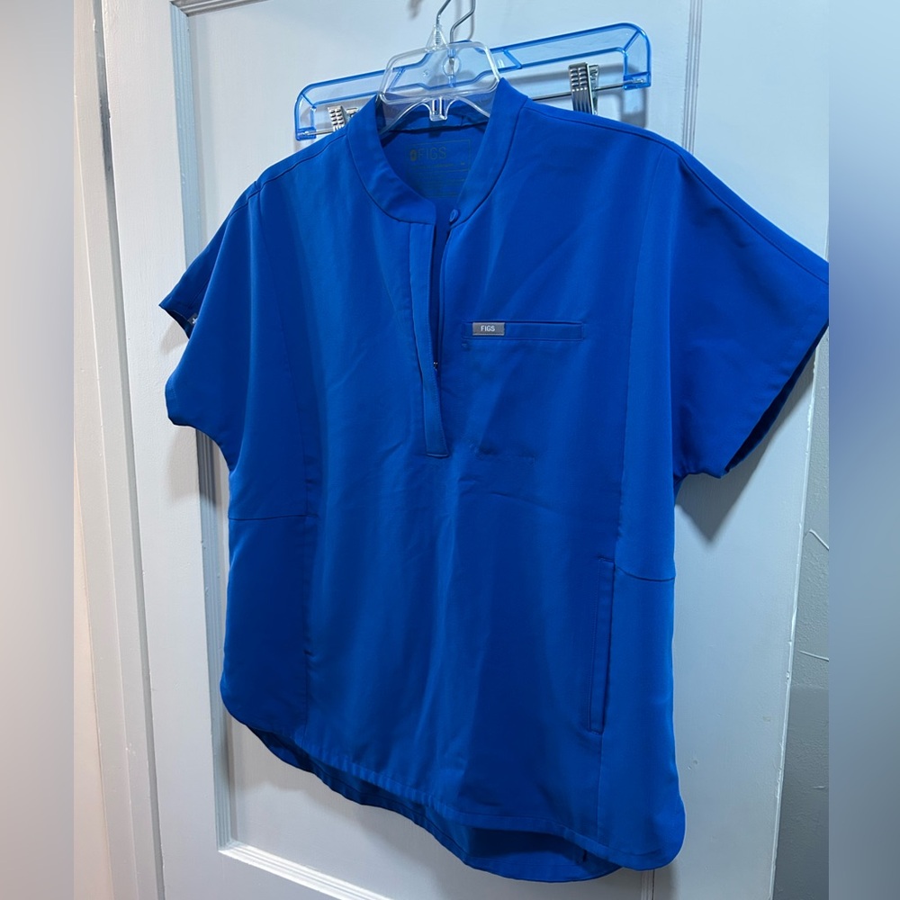 Figs Vibrant Blue Short Sleeve Tee